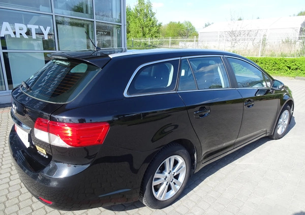 Toyota Avensis cena 43900 przebieg: 170769, rok produkcji 2013 z Stronie Śląskie małe 172